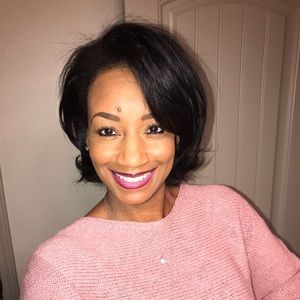 Meet your Posher, Connie